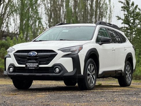 Used 2024 Subaru Outback Premium AWD/4WD image 3