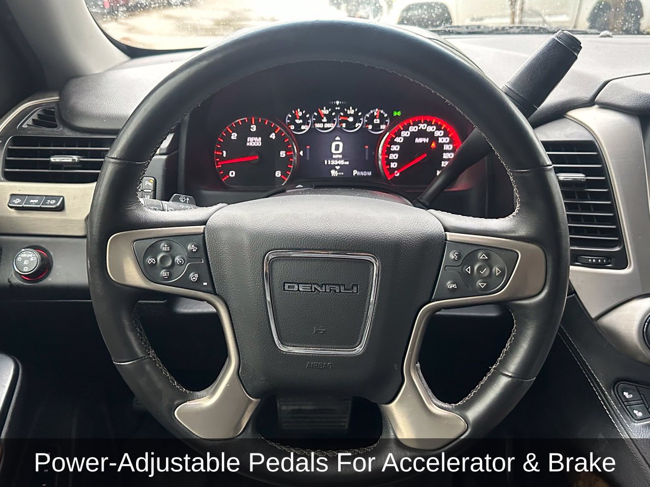 Used 2015 GMC Yukon Denali w/ Premium Package RWD image 14