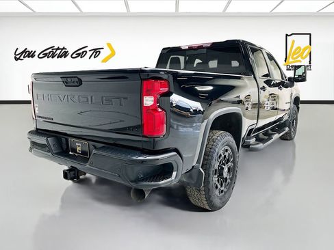 Used 2021 Chevrolet Silverado 2500 LTZ w/ LTZ Plus Package image 5
