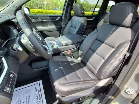 New 2026 GMC Acadia Elevation w/ Black Edition AWD/4WD image 12