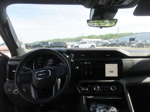 New 2026 GMC Sierra 2500 AT4 w/ AT4 Premium Plus Package AWD/4WD image 17