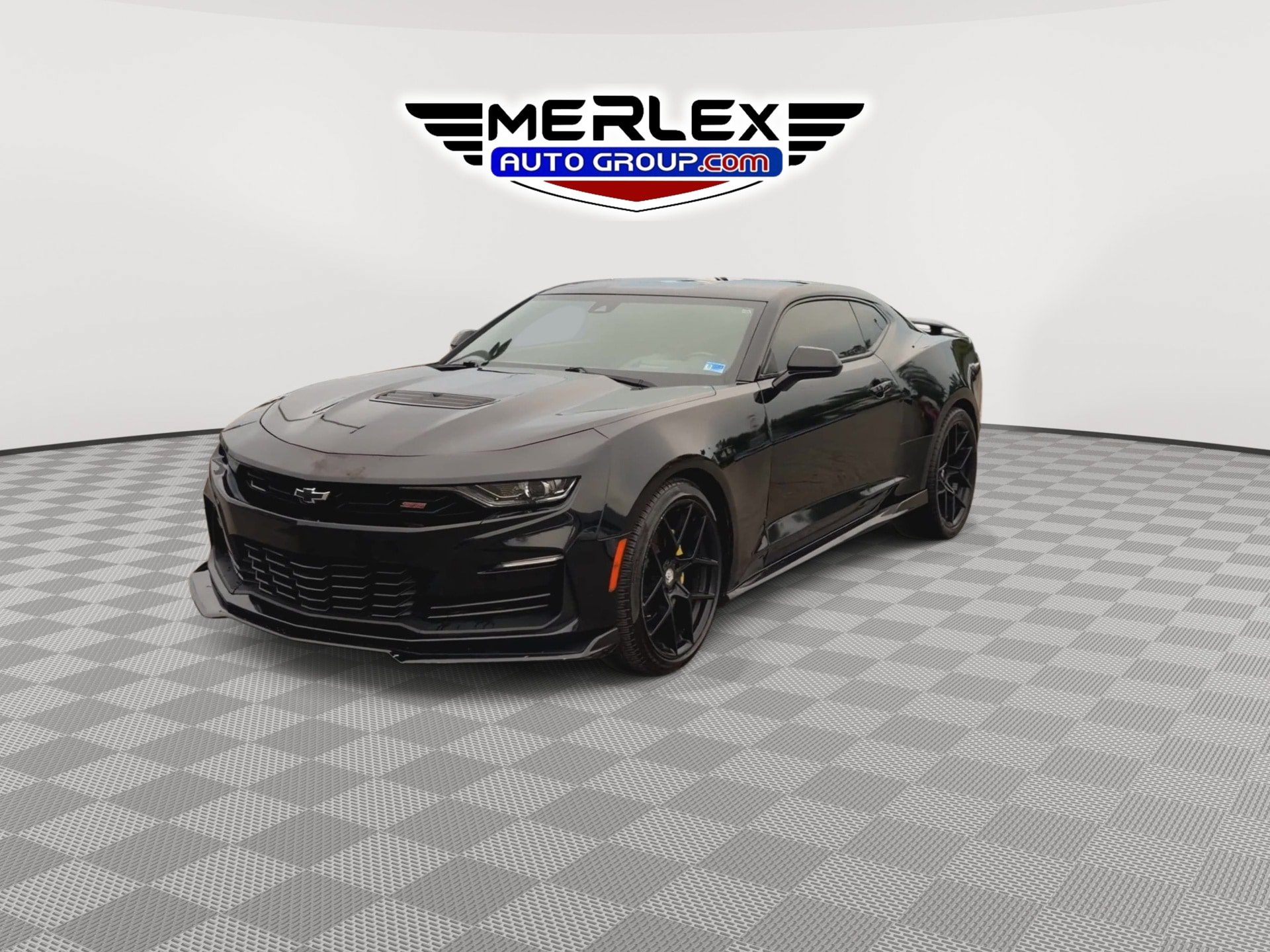 Used 2020 Chevrolet Camaro SS RWD image 4
