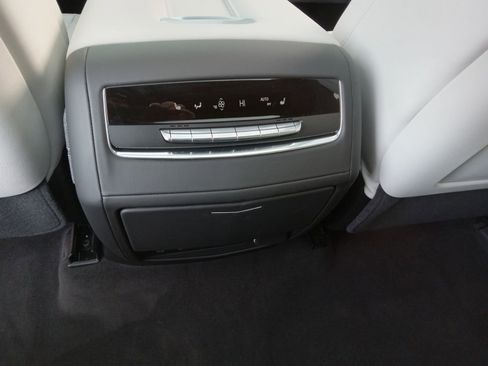 Used 2026 Cadillac Escalade Platinum Sport w/ LPO, ONYX Package image 27