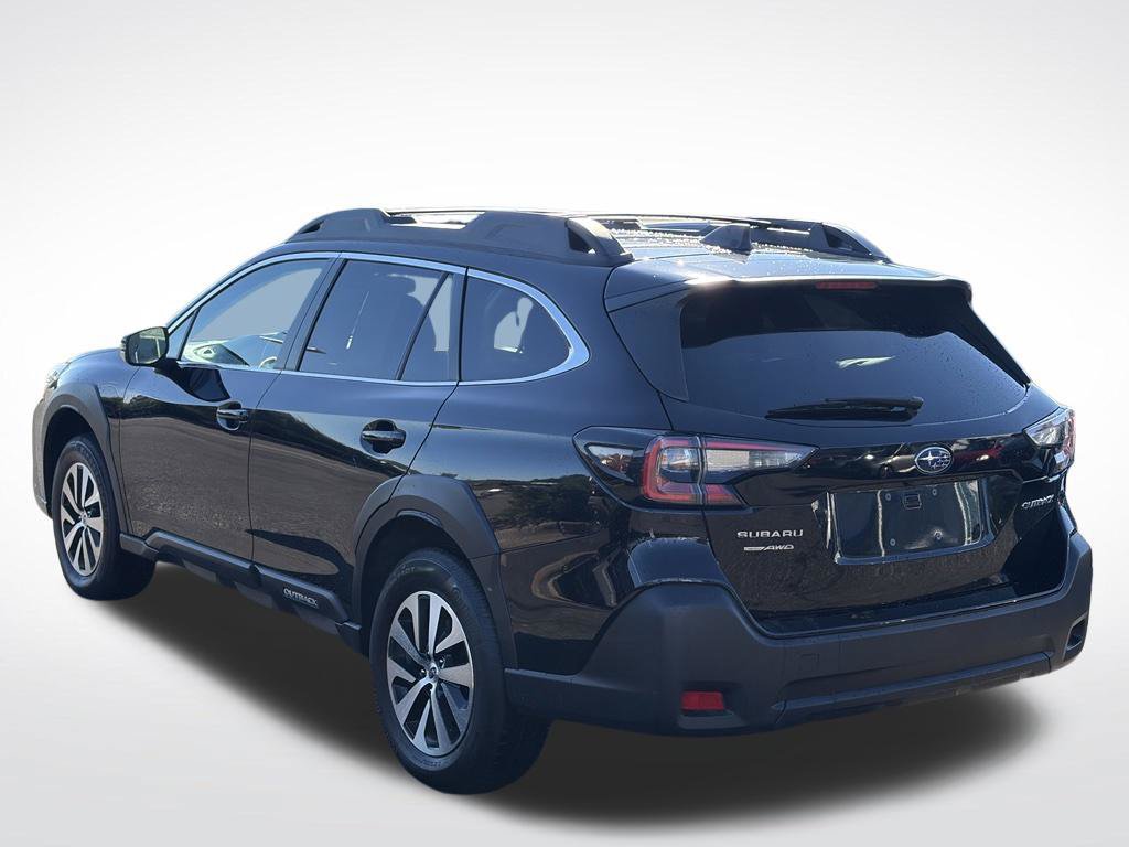 Used 2023 Subaru Outback Premium AWD/4WD image 7