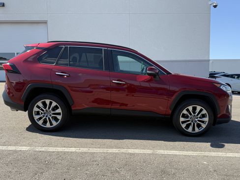 Used 2021 Toyota RAV4 Limited w/ Limited Grade Weather Package AWD/4WD image 1