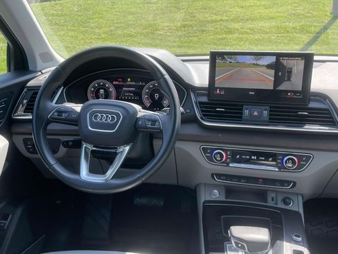 Used 2022 Audi Q5 2.0T Premium Plus w/ Premium Plus Package AWD/4WD image 13