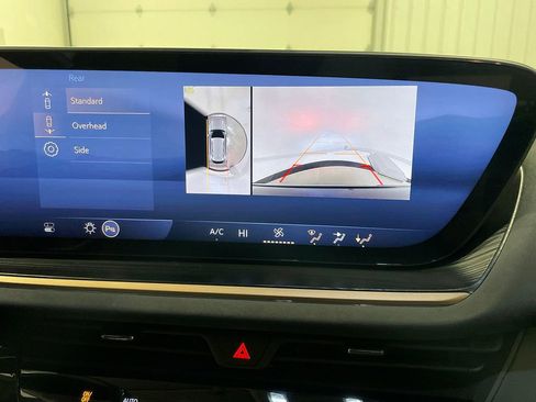 Used 2025 Buick Envision Sport Touring image 4