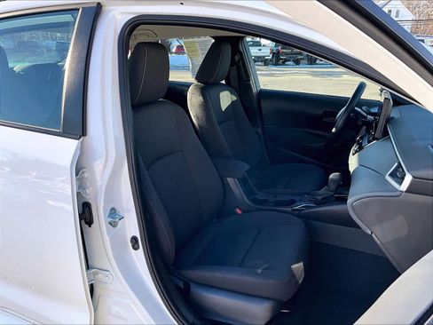 Certified 2025 Toyota Corolla LE image 11