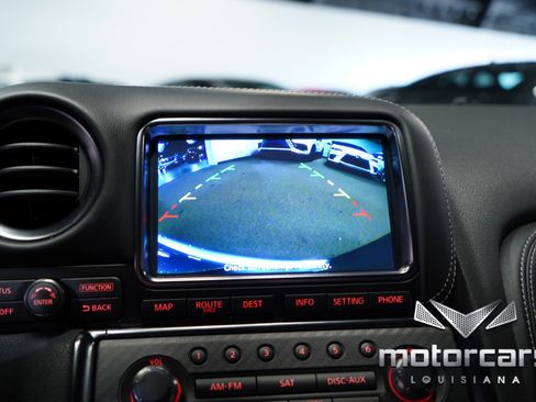 Used 2014 Nissan GT-R Black Edition image 40