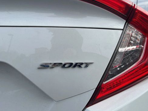 Used 2020 Honda Civic Sport image 12