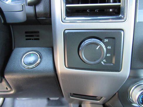 Used 2020 Ford F150 Platinum AWD/4WD image 28