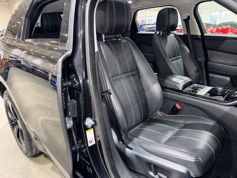 Used 2018 Land Rover Range Rover Velar S image 63
