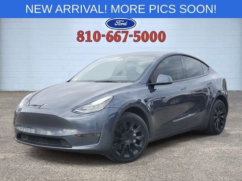 Used 2023 Tesla Model Y Long Range image 1