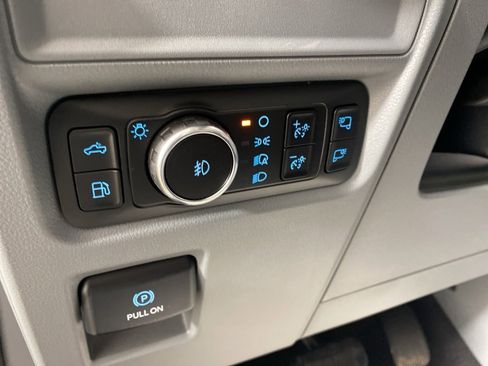 Used 2025 Ford F150 XLT w/ Equipment Group 302A MID image 19