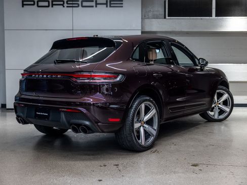 Certified 2024 Porsche Macan AWD/4WD image 8