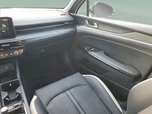 Used 2025 Kia K5 GT-Line image 16