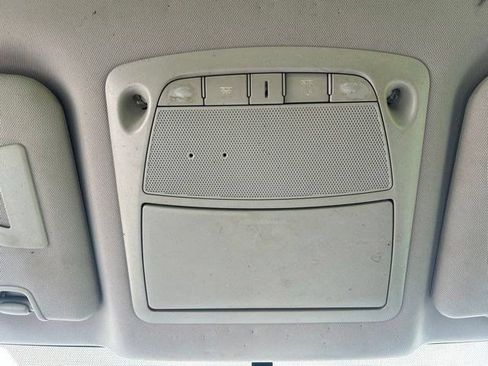 Used 2017 Nissan Rogue S FWD image 29
