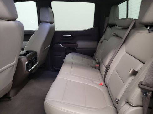 Used 2019 GMC Sierra 1500 SLT w/ SLT Premium Plus Package AWD/4WD image 18