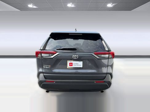 Used 2023 Toyota RAV4 LE FWD image 10