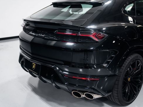 Used 2025 Lamborghini Urus SE image 30