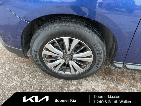 Used 2020 Nissan Pathfinder SL image 9