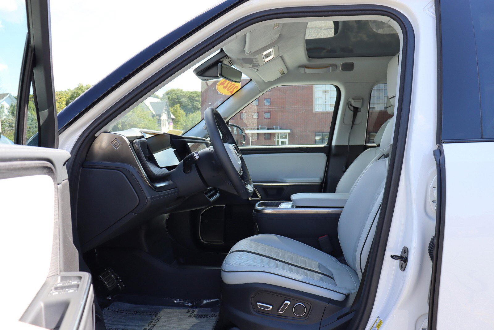 Used 2024 Rivian R1S Adventure Quad AWD/4WD image 12