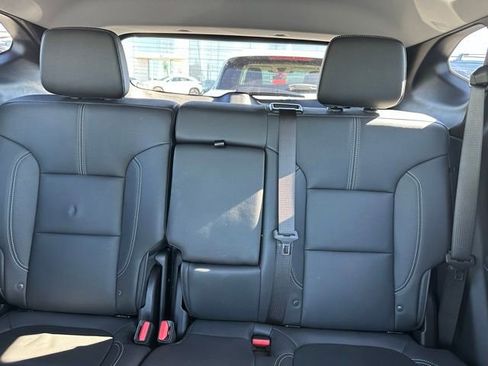 Used 2023 Chevrolet Blazer LT image 28