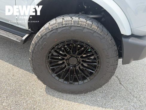 Used 2026 Ford Bronco Outer Banks AWD/4WD image 36