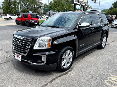 Used 2017 GMC Terrain SLT AWD/4WD image 2