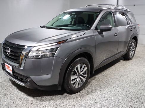 Used 2022 Nissan Pathfinder SL image 34