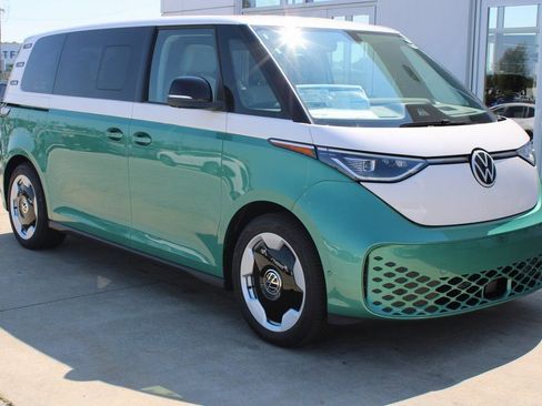 New 2025 Volkswagen ID. Buzz Pro S Plus image 1