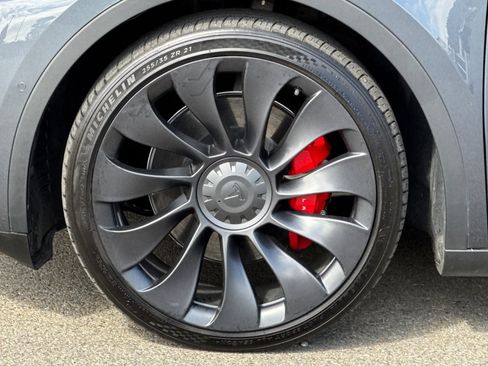 Used 2022 Tesla Model Y Performance AWD/4WD image 12
