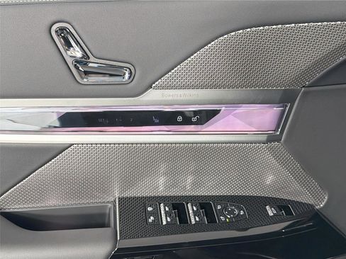 New 2026 BMW 740i RWD image 18