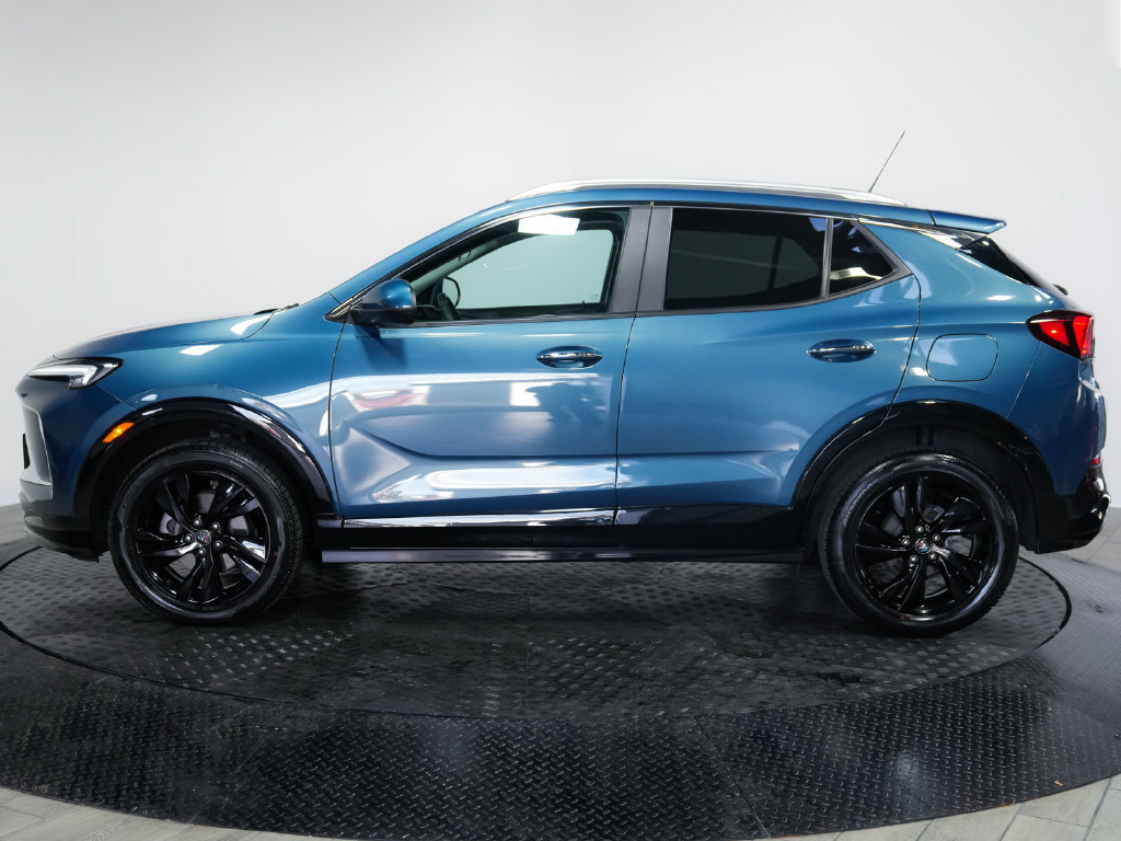 Used 2025 Buick Encore GX Sport Touring w/ Comfort Package AWD/4WD image 7