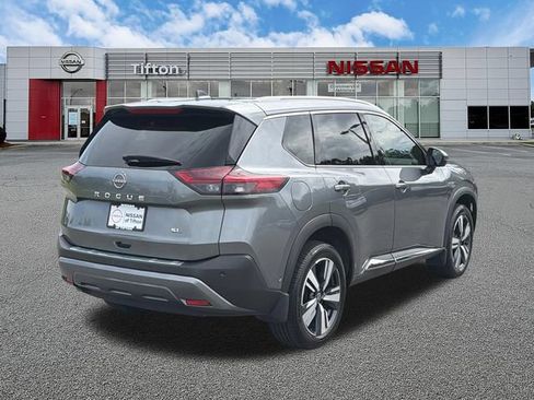 Used 2023 Nissan Rogue SL w/ SL Premium Package FWD image 7