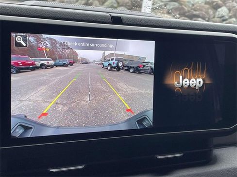 Used 2025 Jeep Gladiator Sport image 26