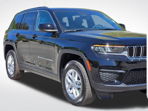 New 2026 Jeep Grand Cherokee Laredo X AWD/4WD image 39