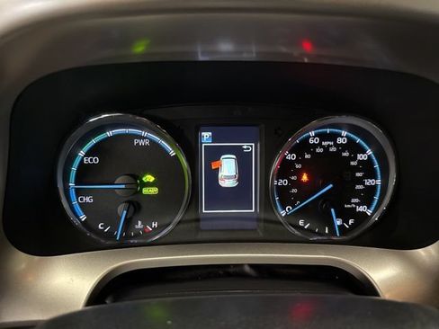 Used 2018 Toyota RAV4 LE AWD/4WD image 14
