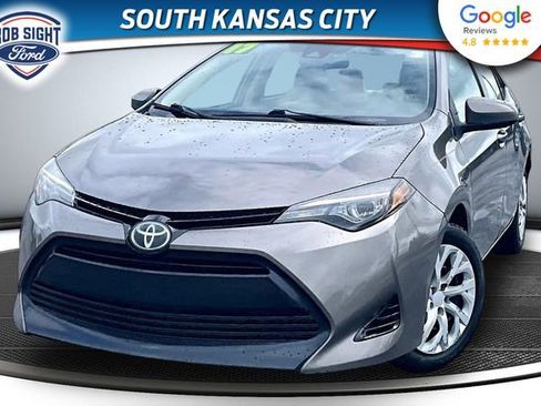 Used 2017 Toyota Corolla LE FWD image 1