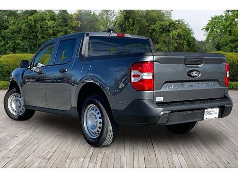Certified 2025 Ford Maverick XL FWD image 2