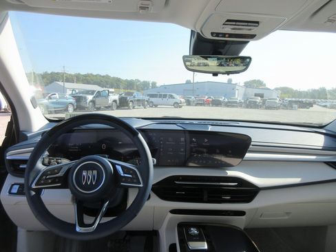 New 2026 Buick Enclave Avenir w/ Super Cruise Package image 17