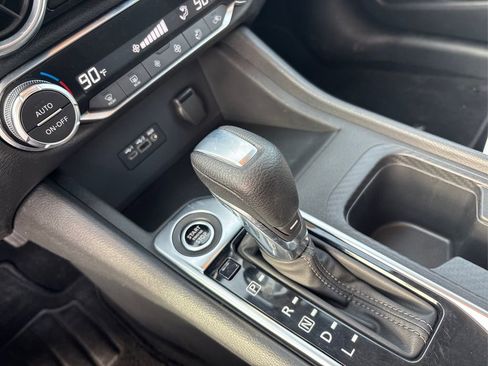 Used 2020 Nissan Sentra SV image 30