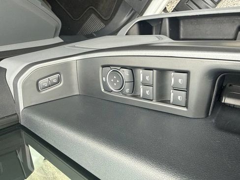 Used 2025 Ford F250 XLT w/ FX4 Off-Road Package AWD/4WD image 25