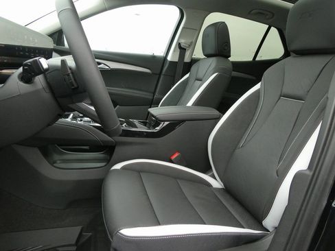 New 2026 Buick Envision Sport Touring image 21