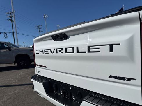 Used 2023 Chevrolet Silverado 1500 RST w/ Redline Edition image 32