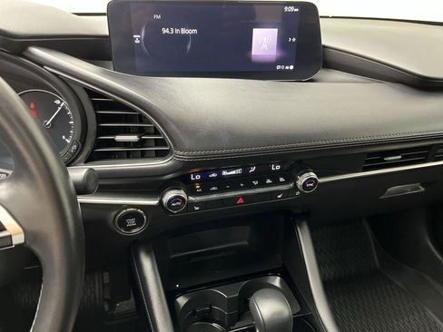 Used 2025 MAZDA MAZDA3 Hatchback w/Premium Plus Pkg AWD/4WD image 17