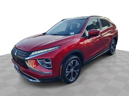 Used 2022 Mitsubishi Eclipse Cross SE image 1