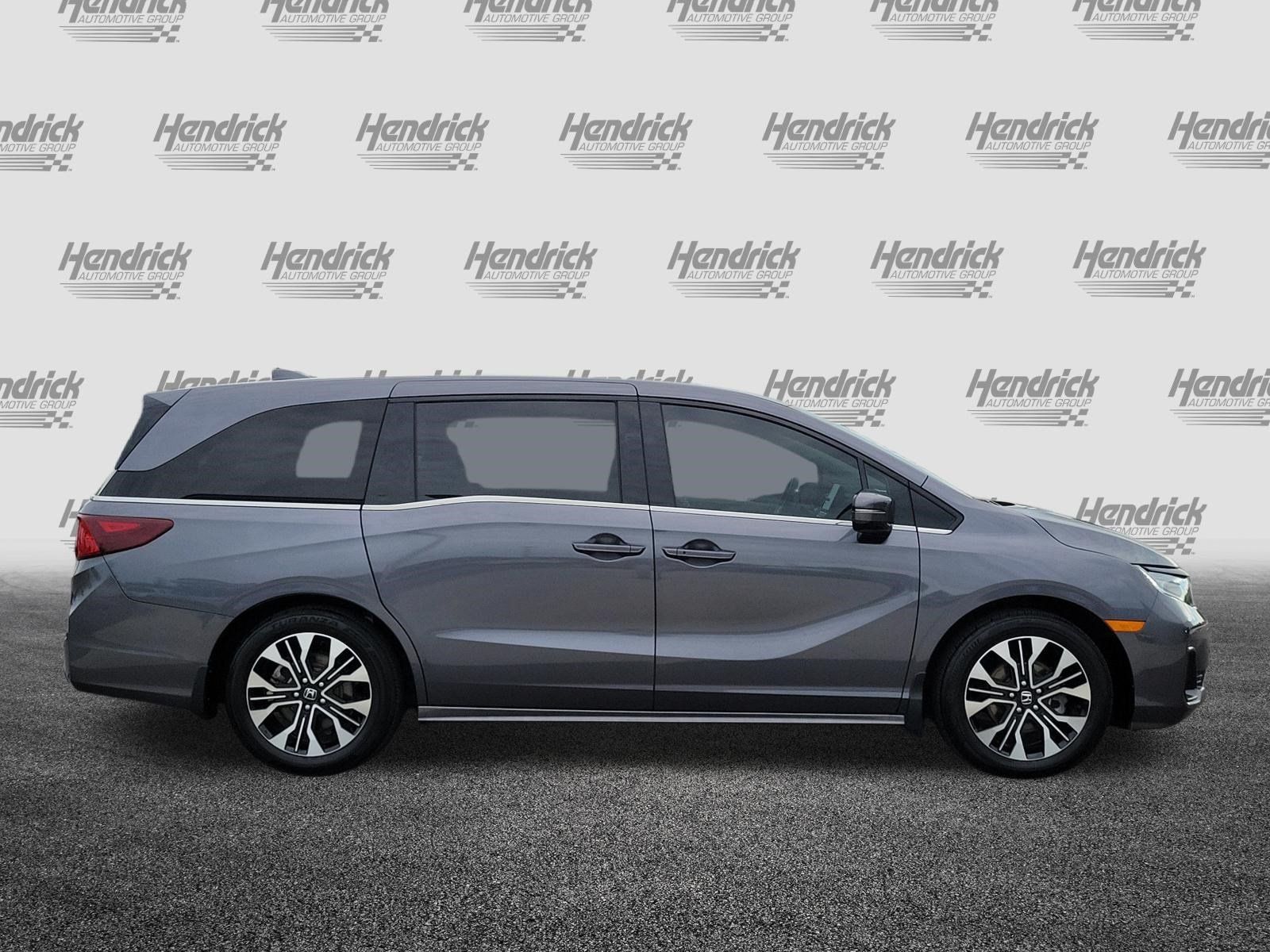 Used 2025 Honda Odyssey Elite image 8