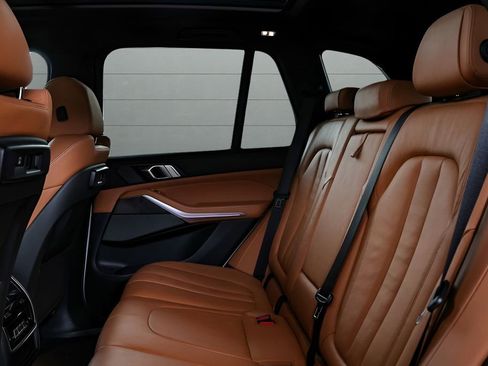 Used 2021 BMW X5 xDrive40i w/ M Sport Package image 50