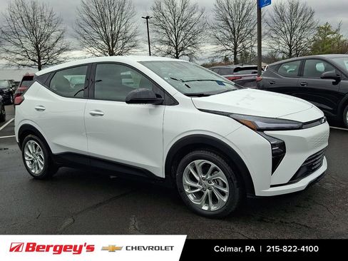 New 2027 Chevrolet Bolt LT w/ Comfort Package image 2